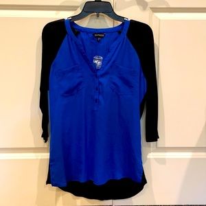NEVER WORN - Express 3/4 comfortable blouse